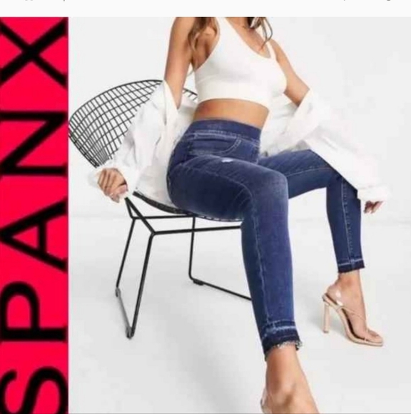 SPANX Denim - NWOT SPANX   Shaping Medium Wash Distressed Skinny Jeans  size small